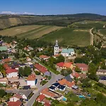 Szálloda Kaskada - & Art Wine Hall 4*