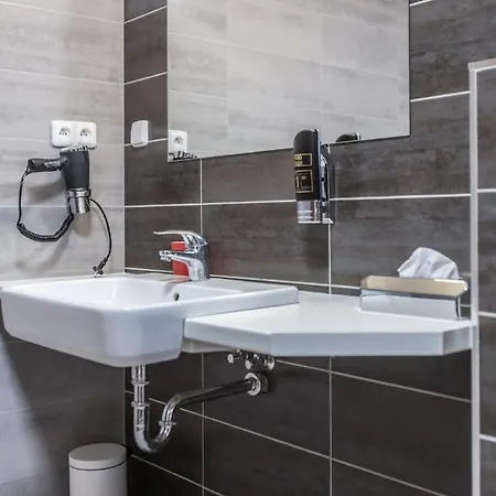 Hotelový Dům Kaskáda - Hotel Kurdějov