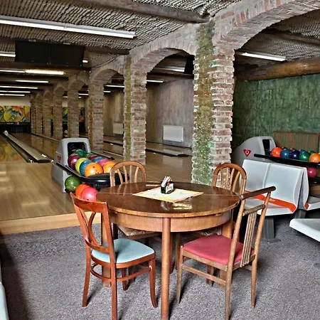 Hotel Hotelový Dům Kaskáda - 4*