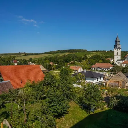 Kaskada - & Art Wine Hall 4* Kurdejov