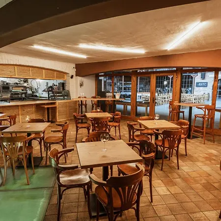 Szálloda Kaskada - & Art Wine Hall Kurdějov